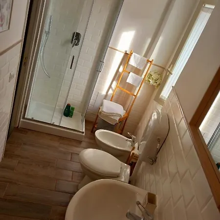 Carafe'&caraspe' Alojamento de Acomodação e Pequeno-almoço Nápoles